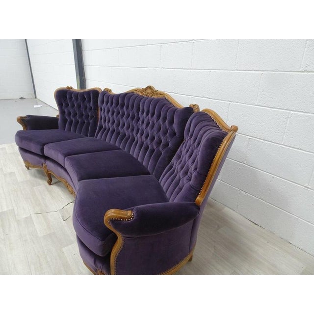 2000 - 2009 French Baroque Curved Carved Wood and Lilac Velvet Sofa For Sale - Image 5 of 7