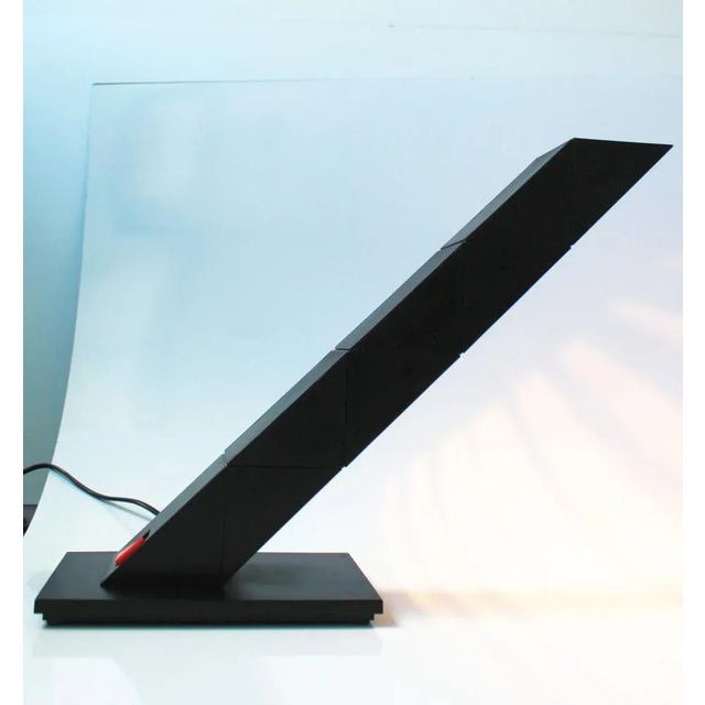 1980s Zigzag Table Lamp by Shui l.d.Chan for Massive-Elite, Belgium, 1984 For Sale - Image 5 of 11