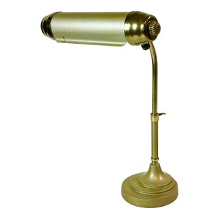 1940s Vintage Art Deco Hollywood Regency Boho Chic Bankers Desk Lamp For Sale