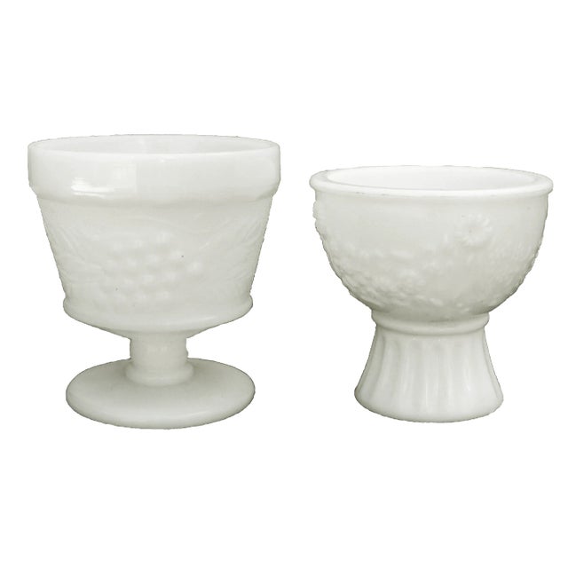 1950s Milk Glass Coupes, Pair For Sale - Image 4 of 4