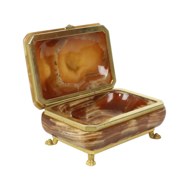 Vintage Italian jewelry box/trinket box made of beautiful brown veined alabaster with gold-colored copper-plated lion's...