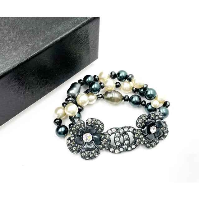 Chanel Vintage Rare Gunmetal CC Flower Crystal Grey Pearl 3