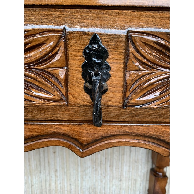 Early 20th Century Century Catalan Spanish Carved Walnut Console Table For Sale - Image 9 of 13