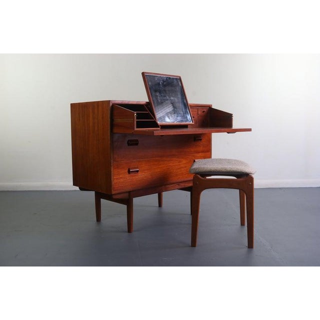 Borge Mogensen for Søborg Møbelfabrik Teak and Oak Chest Vanity / Short Dresser, Denmark For Sale - Image 9 of 10