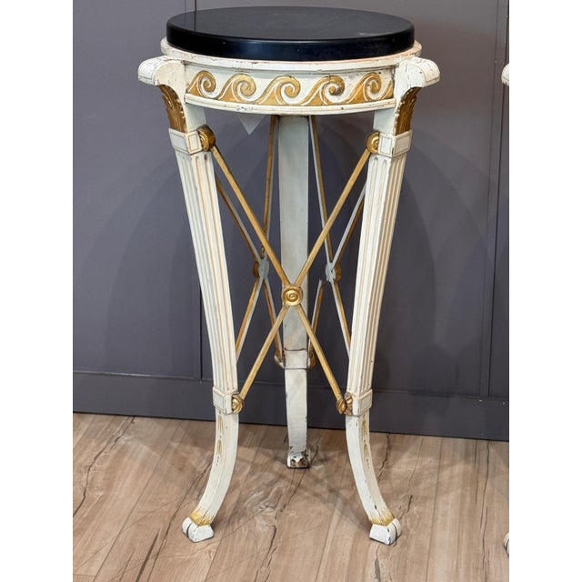 Neoclassical Pair of 20th Century Northern European Parcel-Gilt Pedestals With Marble Tops For Sale - Image 3 of 10