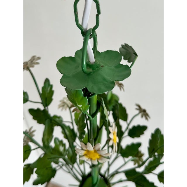Green Italian Painted Tole Daisy Chandelier by Sergio Terzani, 1970s For Sale - Image 8 of 15