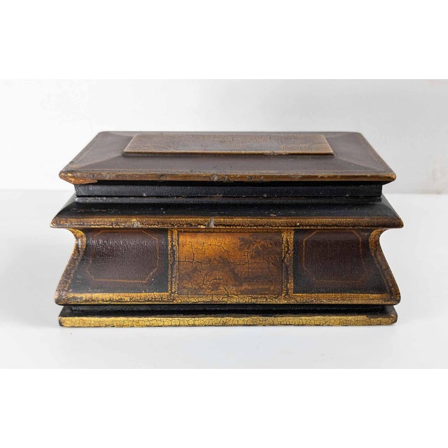 We are selling this great looking Regency style English box. This box is probably circa 1900, but may be period 1840s. Has...