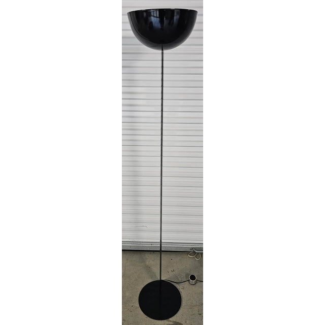 This Dominici Floor Lamp, designed by the legendary Enrico Furio in the 1950s, is an outstanding example of Brazilian Mid-...