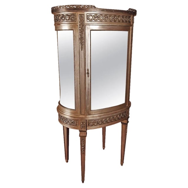 20th Century Louis XVI French Salon Vitrine For Sale