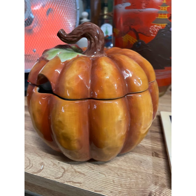 1970s Ceramic Serving Pumpkin Bowl With Matching Lid For Sale - Image 4 of 8