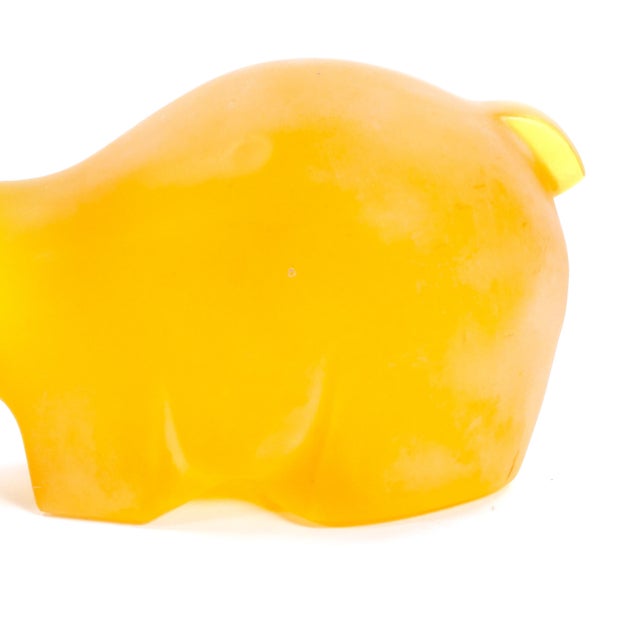 Mid 20th Century Amber/ Orange Decorative Sculpture of a Bear For Sale In New York - Image 6 of 10