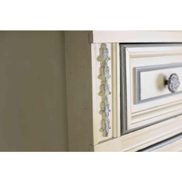 Mid Century French Louis Style Lingerie Chests by Dixie - A Pair For Sale In Chicago - Image 6 of 11