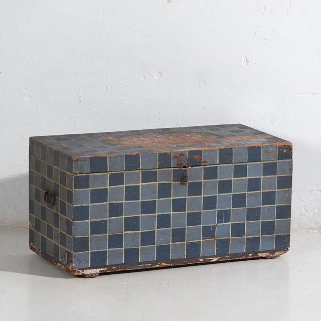 Vintage Painted Trunk with Geometric Patterns, 1920 For Sale - Image 13 of 13