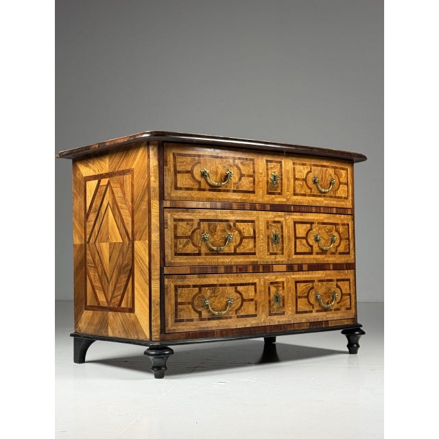 French Marquetry Chest of Drawers, 18th Century For Sale - Image 9 of 18