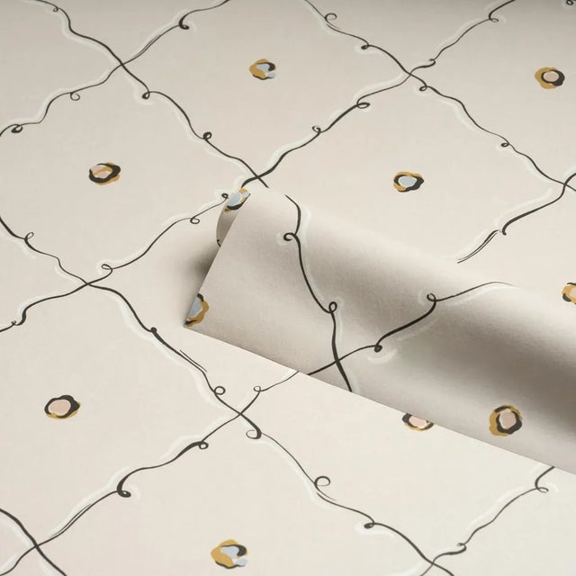 Schumacher SAMPLE - Schumacher x Backdrop Colette Wallpaper In Light Beige For Sale - Image 4 of 5