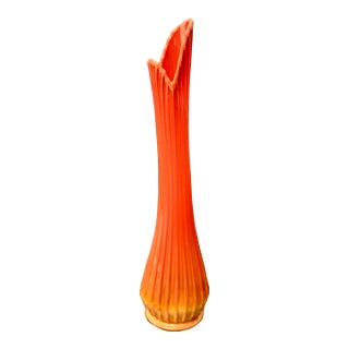 Vintage Le Smith Bittersweet Ribbed Amberina Swung Vase - 26” H For Sale