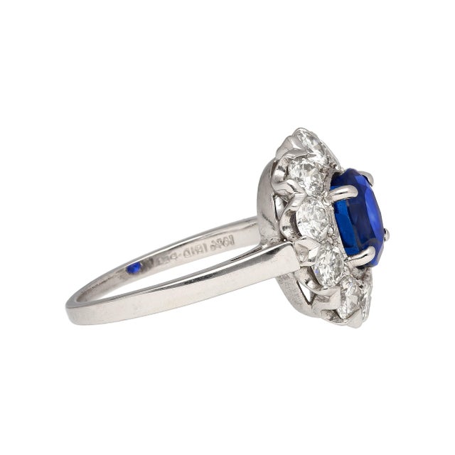 Blue 1.89 Carat Oval Kashmir Blue Sapphire & Diamond Platinum Art Deco Vintage Ring For Sale - Image 8 of 13