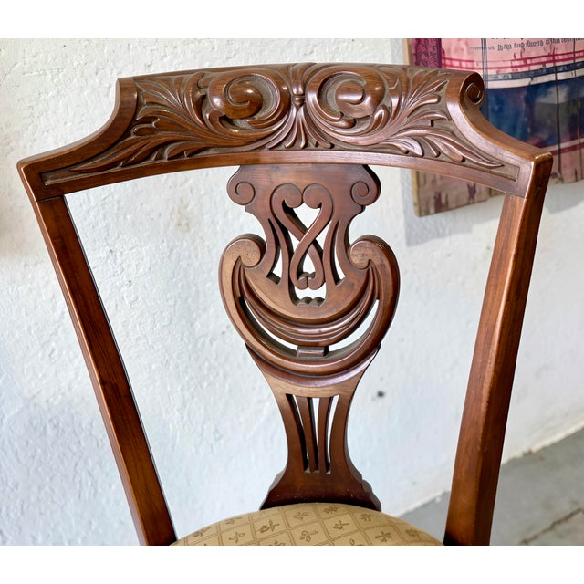Antique Chippendale-Style Carved Mahogany Side Chair With Pierced Scrollwork Back For Sale - Image 4 of 8