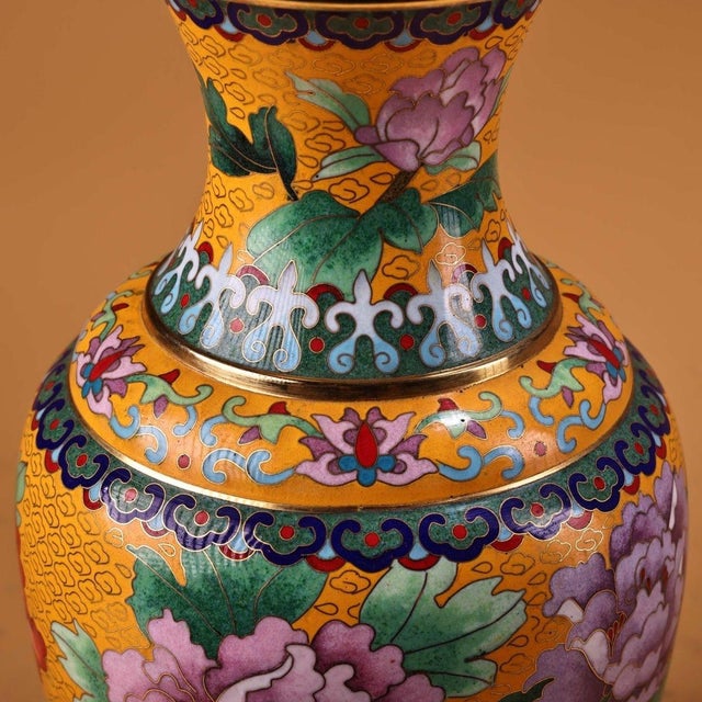 Late 20th Century Vintage Chinese Gilt Cloisonné Peony Vase (Jingtai Lan) - 1300g For Sale - Image 5 of 9