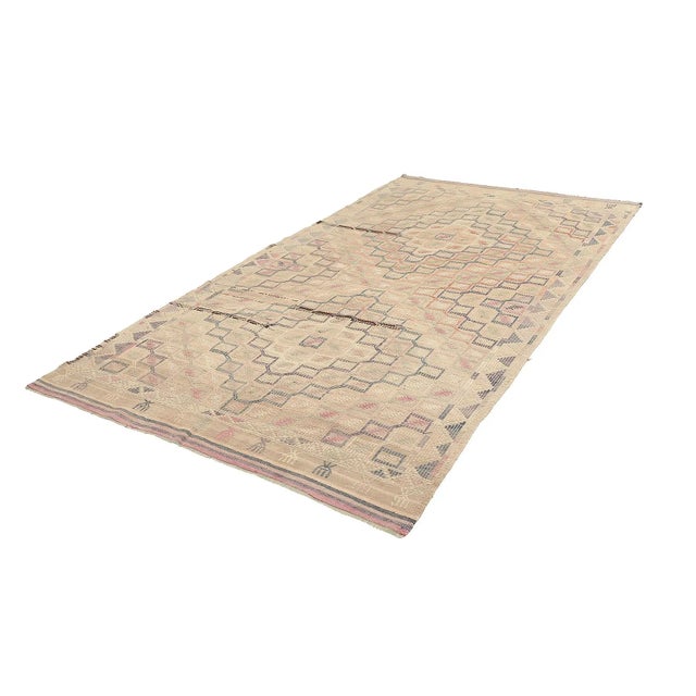 Traditional Mid 20th Century Faded Vintage Embroidered Kilim Rug For Sale - Image 3 of 7