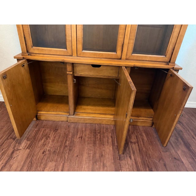 Drexel Vintage Drexel Palazzo China Cabinet With Arched Glass Doors For Sale - Image 4 of 12