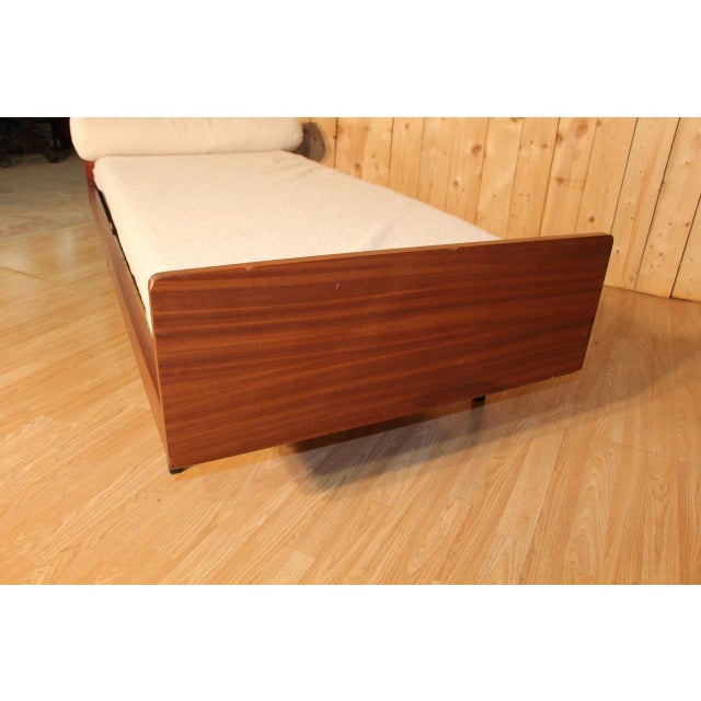 LC5 Bed by ARP for Minvielle, 1950s For Sale - Image 3 of 12