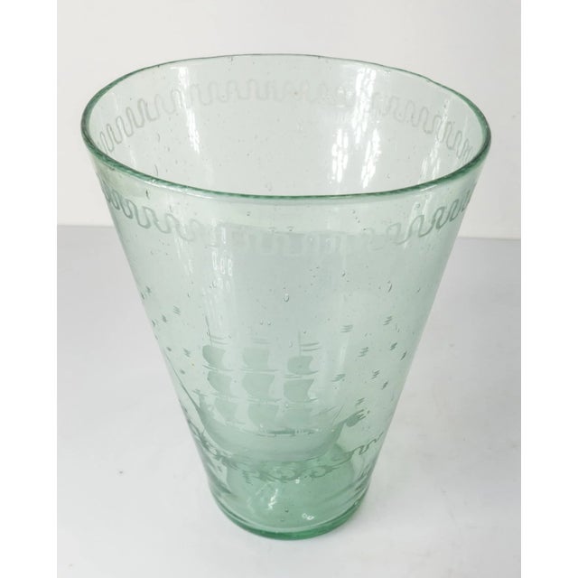 18th Century Georgian Blown and Etched Glass Beaker Cup With Tall Ship For Sale - Image 4 of 13