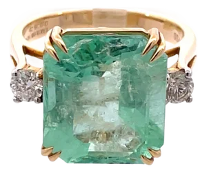 18k Heavy Yellow Gold Ring With 9.66 Carat GRS Certified Emerald and Diamonds, Size 7.75