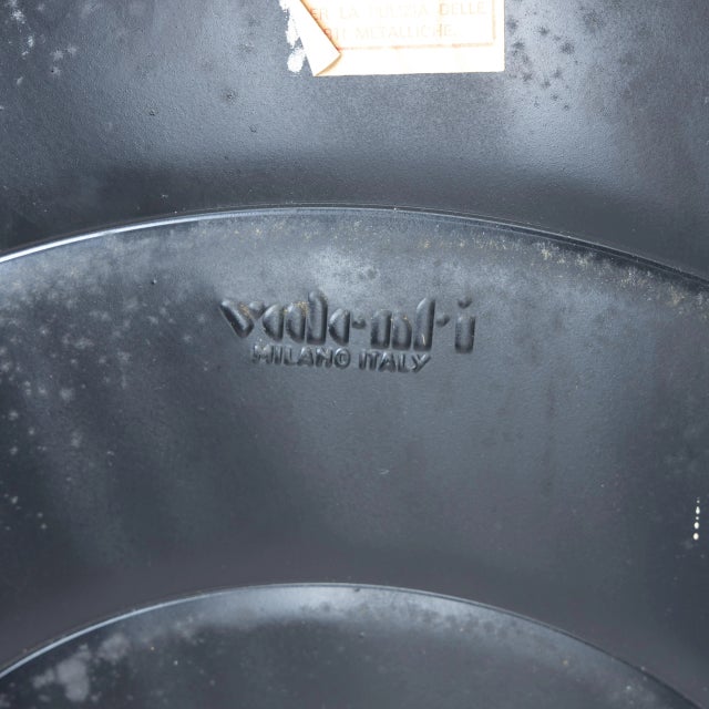 Gold Large Circular Mirror with Polished Brass Frame from Valenti Luce, 1970 For Sale - Image 8 of 9