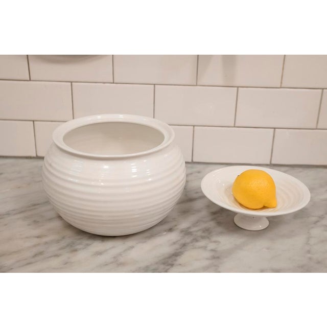 Sophie Conran for Portmeirion White Ribbed Pot Bellied Ceramic Oven to Table Serving Casserole With Lid For Sale In Washington DC - Image 6 of 6
