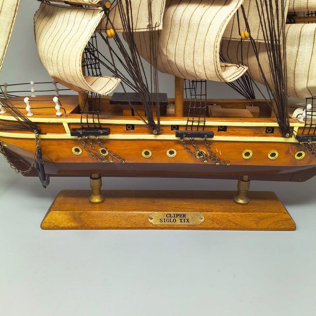 Beige 19th Century Cliper Siglo Model Ship, England, 1970s For Sale - Image 8 of 10