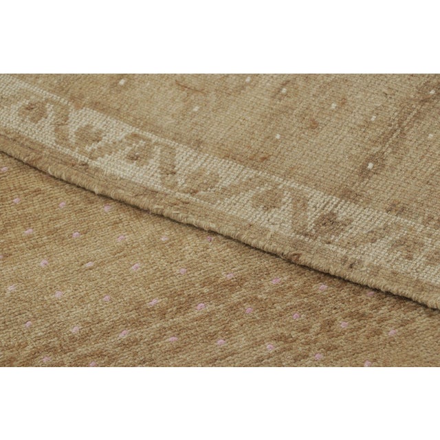 Textile Vintage Turkish Kars Rug in Beige With Subtle Geometric Motifs - Rug & Kilim For Sale - Image 7 of 7