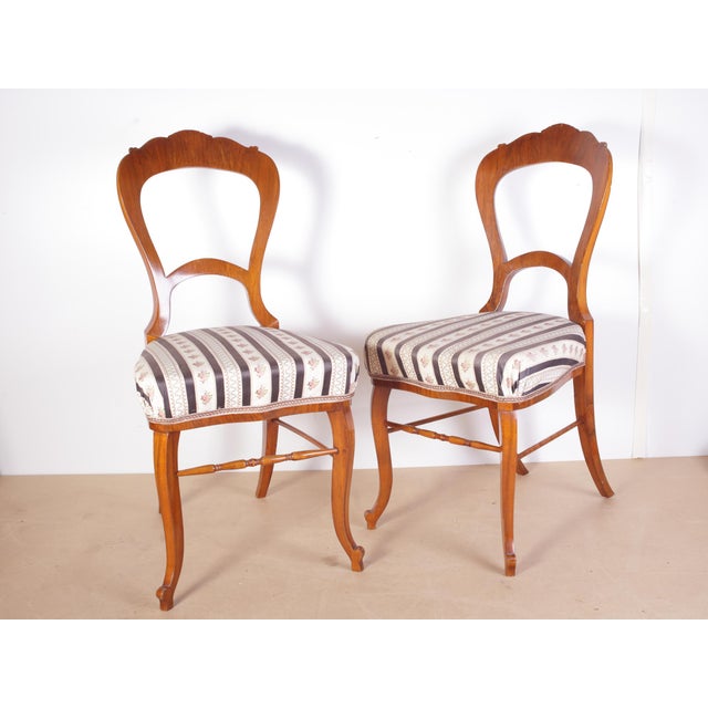 Late Biedermeier Chairs in Walnut, 1880s, Set of 2 For Sale - Image 4 of 18