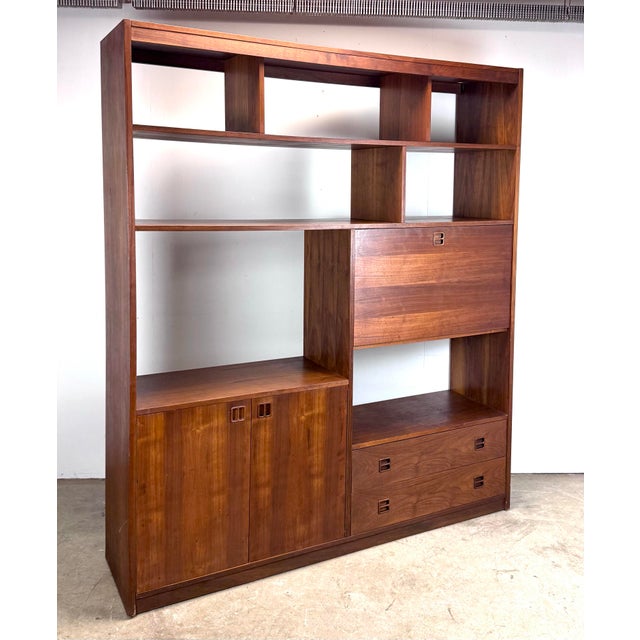 Mid Century Danish Modern Style Walnut Wall Unit / Bookcase / Writing Desk / Cabinet For Sale - Image 9 of 12
