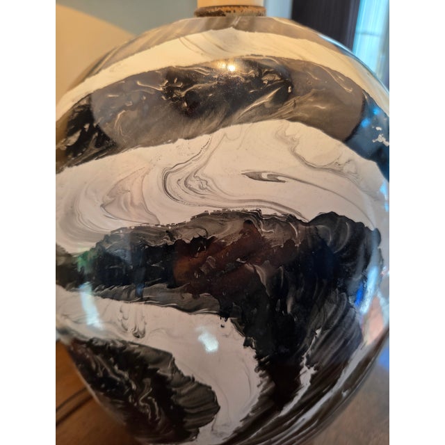 Black Vintage Mid Century Black + White Hand Painted/Glazed Pottery Table Lamp For Sale - Image 8 of 14
