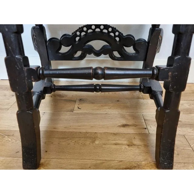 Set of Antique William and Mary Walnut Armchairs, 1600s For Sale - Image 11 of 13