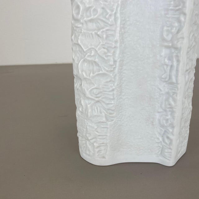 Ceramic Large Op Art Vase by Heinrich Fuchs, 1970s For Sale - Image 7 of 15
