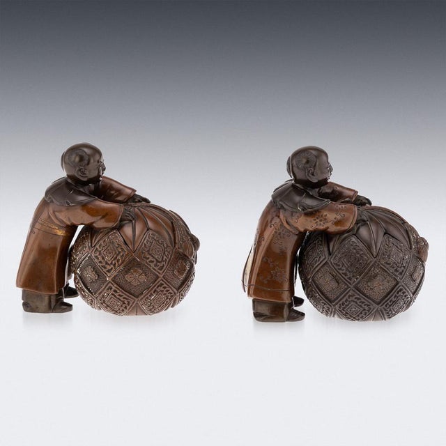 Metal Antique Japanese Meiji Bronze Karako Vessels, 19th Century, Set of 2 For Sale - Image 7 of 18