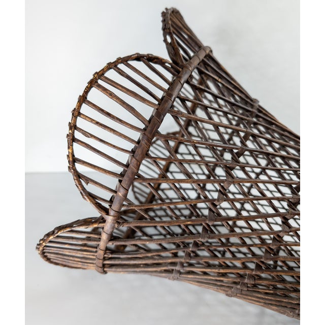 20th Century American Primitive Rustic Willow Woven Decorative Basket For Sale - Image 9 of 14