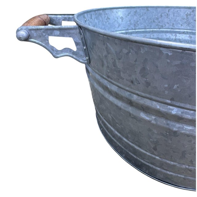 2000 - 2009 2001 Rustic Farmhouse Pottery Barn Galvanized Metal Party Bucket / Beverage Tub For Sale - Image 5 of 11
