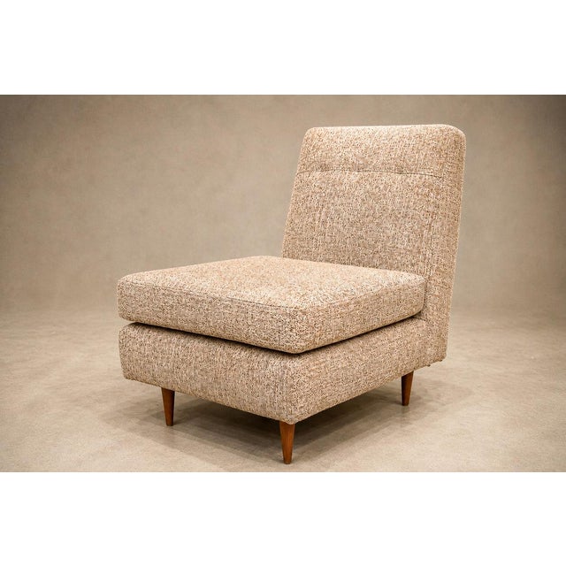 Pair of “L” Lounge Chairs in Caviúna & Textured Bouclé by Joaquim Tenreiro, 1958 For Sale - Image 10 of 18