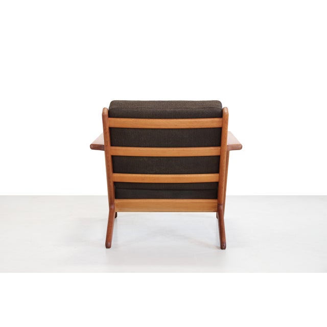 GE290 Lounge Chair in Oak by Hans Wegner for Getama, 1960s For Sale - Image 3 of 7