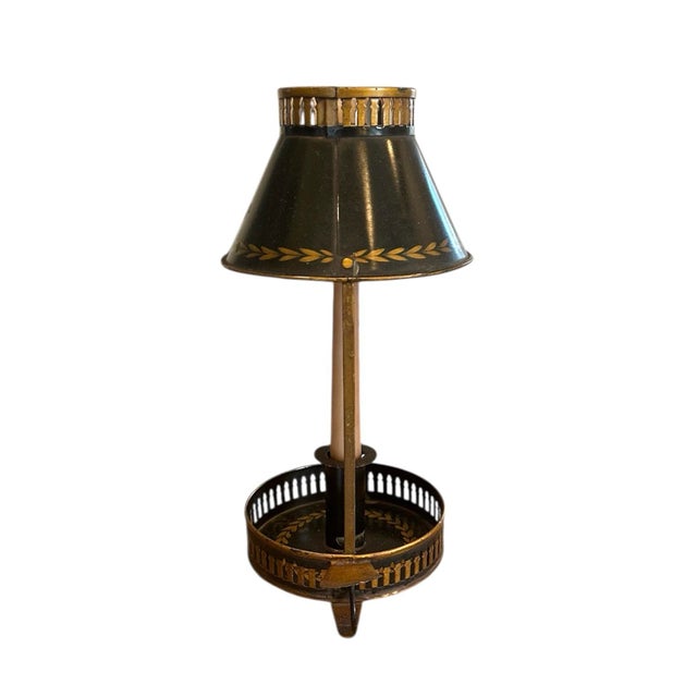 English Early 20th Century Black French Tole / Toleware Bouillotte Candle Lamp With Gilt / Gold Accents For Sale - Image 3 of 8
