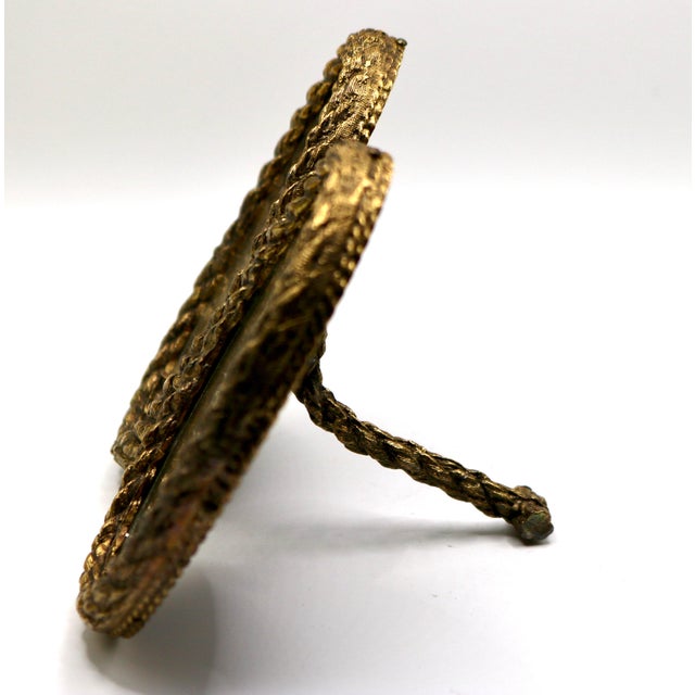 Metal Vintage Mid-Century Hollywood Regency Heavy Gilt Double Oval Rope Frame For Sale - Image 7 of 9