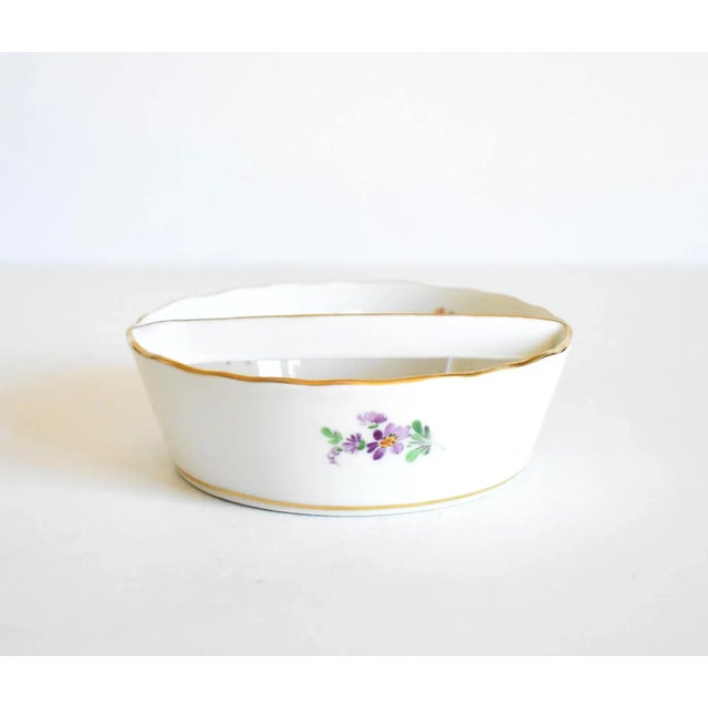 Meissen Porcelain Meissen Scattered Flowers Pattern Bowl For Sale - Image 4 of 10