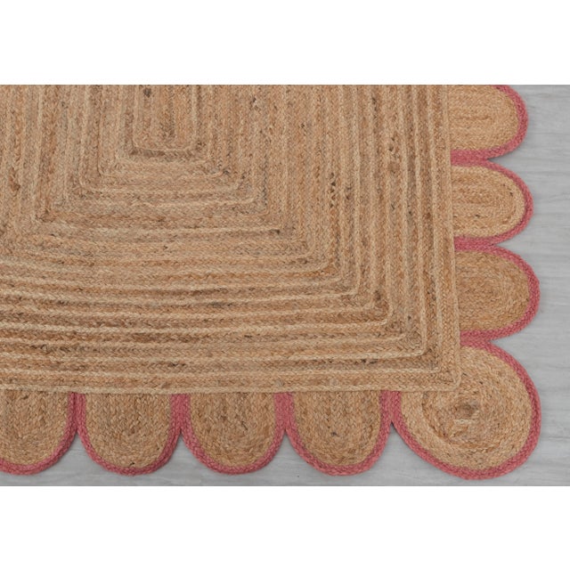 Boho Chic Pink Scallop Edge Trim Jute Rug 3x5 Ft. For Sale - Image 3 of 12