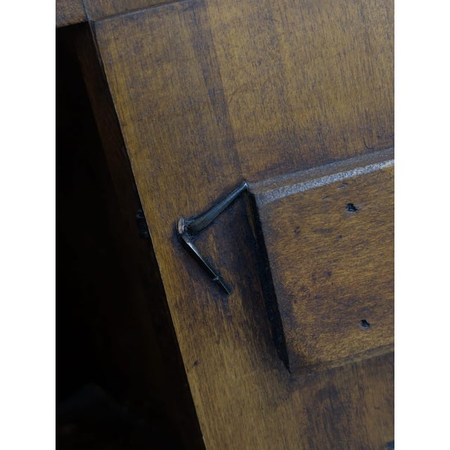 Colonial Chest of Drawers in Rosewood For Sale - Image 4 of 14