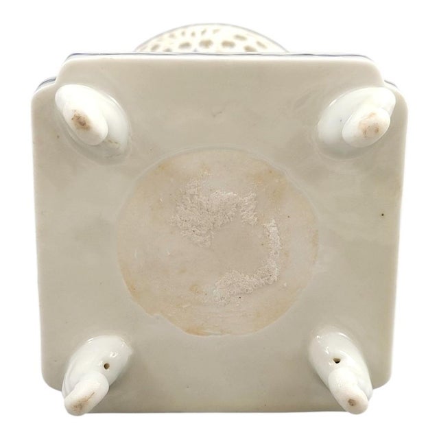 Hirado Blue and White Porcelain Crown with Dragon, 1880 For Sale - Image 14 of 17