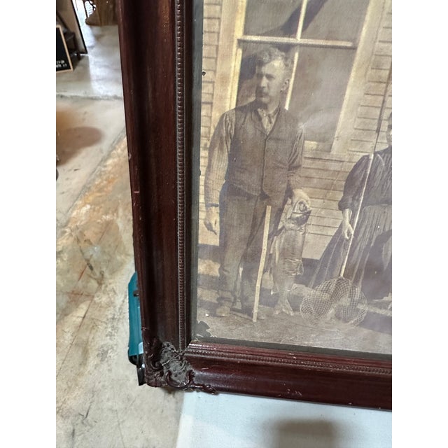 Vintage Black and White Print of Family in Wooden Frame For Sale In Atlanta - Image 6 of 6