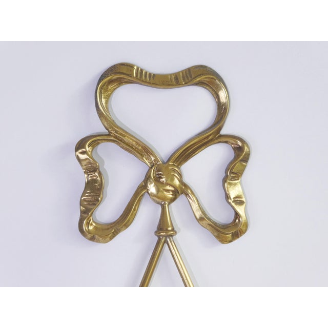 Gold Large Hollywood Regency Italian Oval Brass Wall Mirror with Ornament and Bow Tie, 1960s For Sale - Image 8 of 11